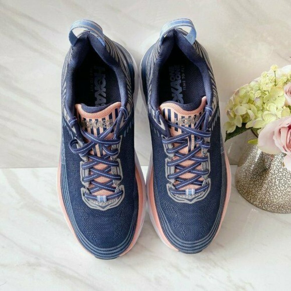 Hoka One One Bondi 6 Lightweight Running Shoe - Picture 4 of 9